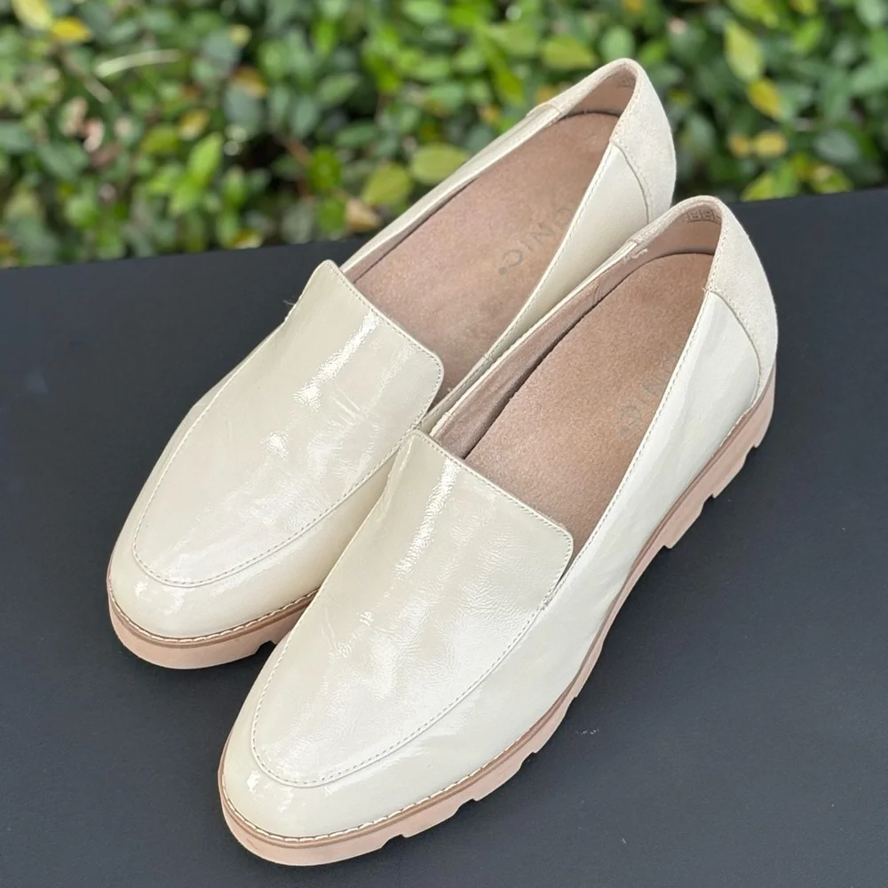 Vionic Elegant Cream Loafers for Women Size 8.5 Same Day Shipping NWOT - Picture 1 of 5